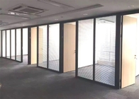 OEM پارتیشن شیشه ای آلومینیومی ODM با پرده شیشه ای درب دفتر