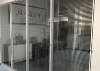 OEM پارتیشن شیشه ای آلومینیومی ODM با پرده شیشه ای درب دفتر